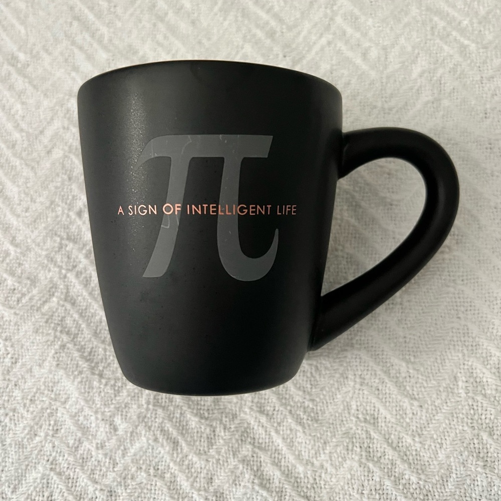 Givenchy pi mug